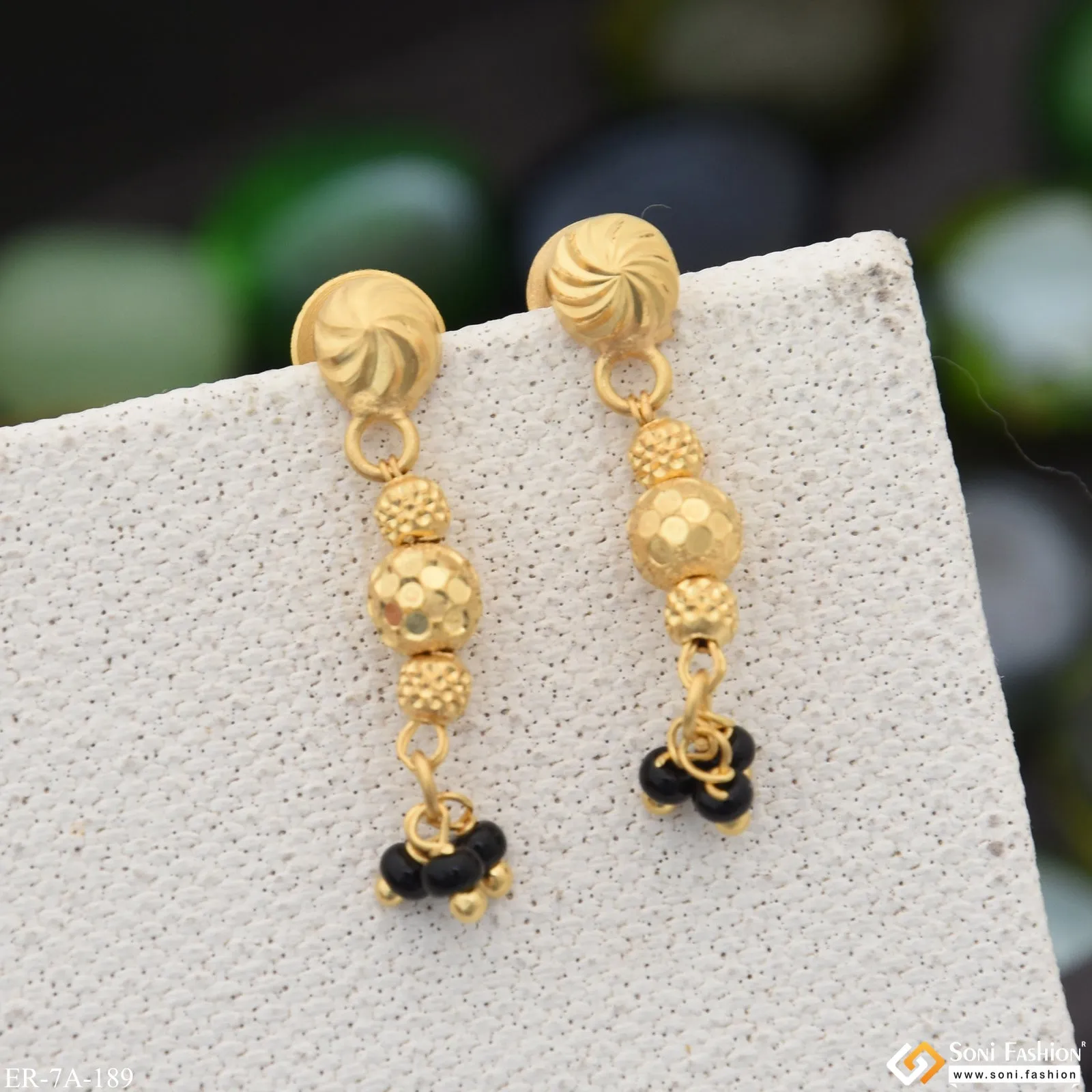 1 Gram Gold Plated Classic Design Fancy Design Earrings for Ladies - Style A189