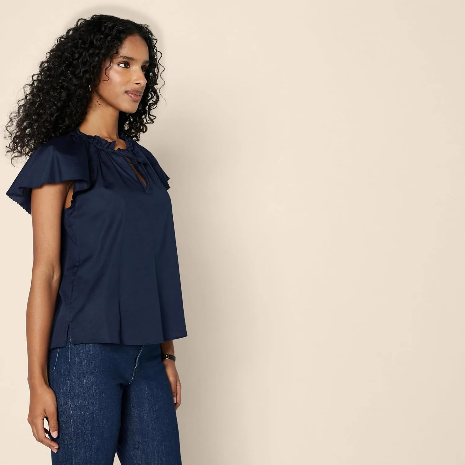 Amazon Essentials Women's Relaxed-Fit Cotton Sateen Flutter Sleeve Blouse