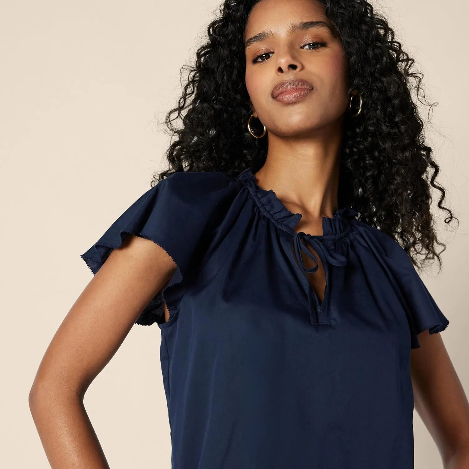 Amazon Essentials Women's Relaxed-Fit Cotton Sateen Flutter Sleeve Blouse