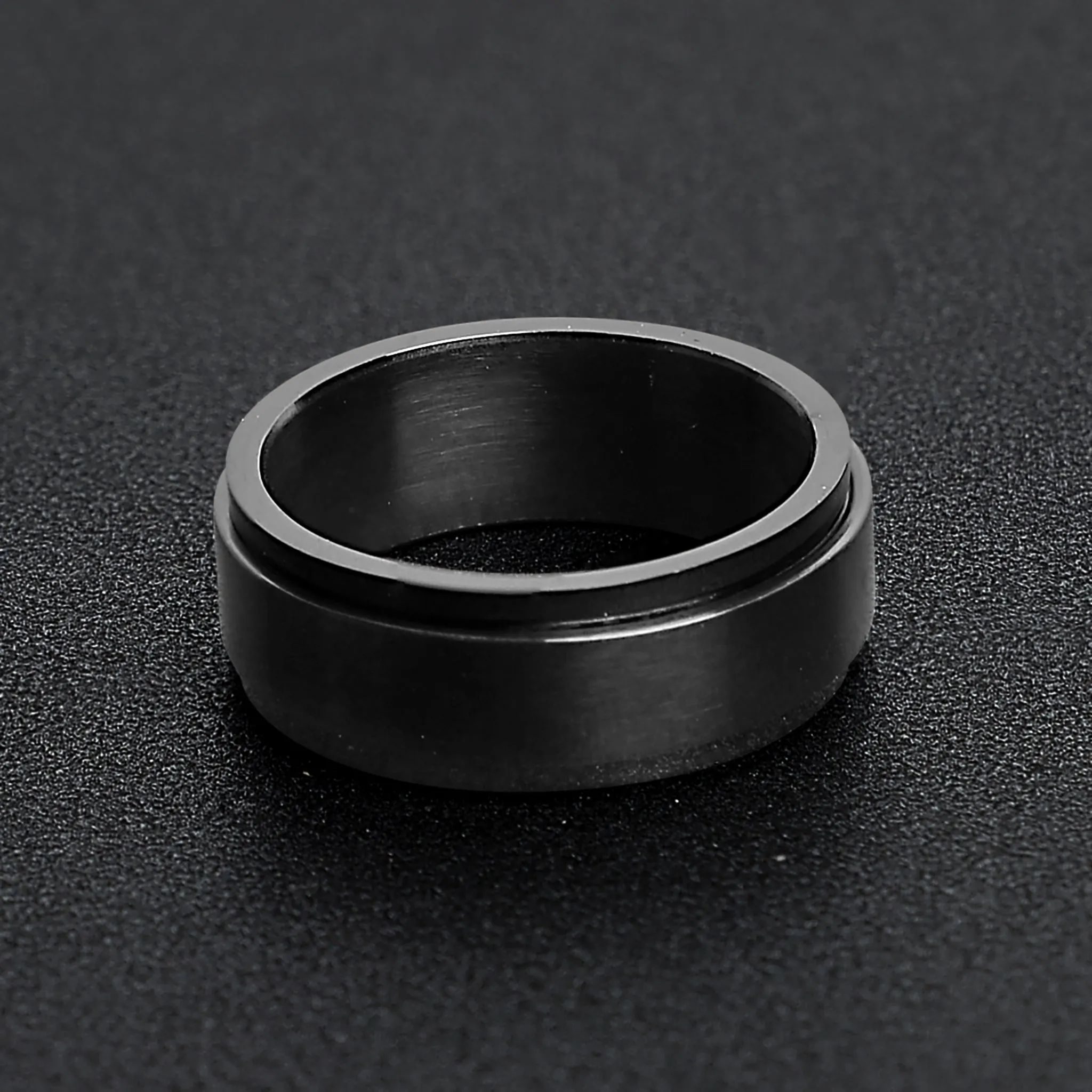 Black Enamel Stainless Steel Spinner Center Ring / SRJ2572