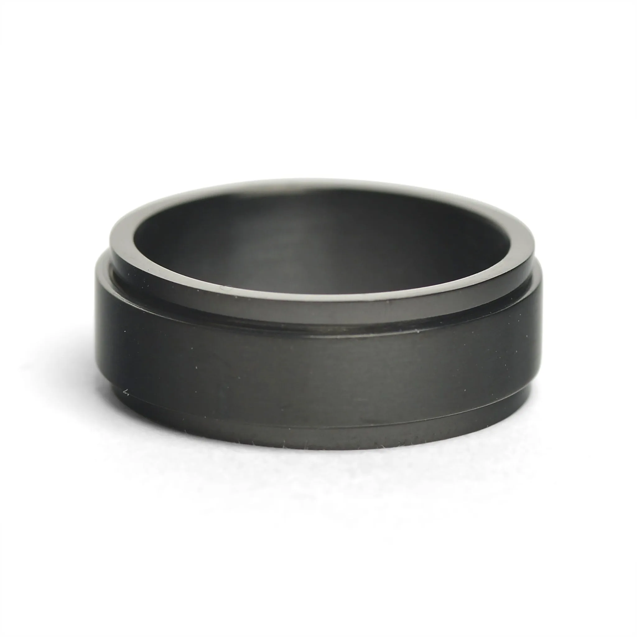 Black Enamel Stainless Steel Spinner Center Ring / SRJ2572