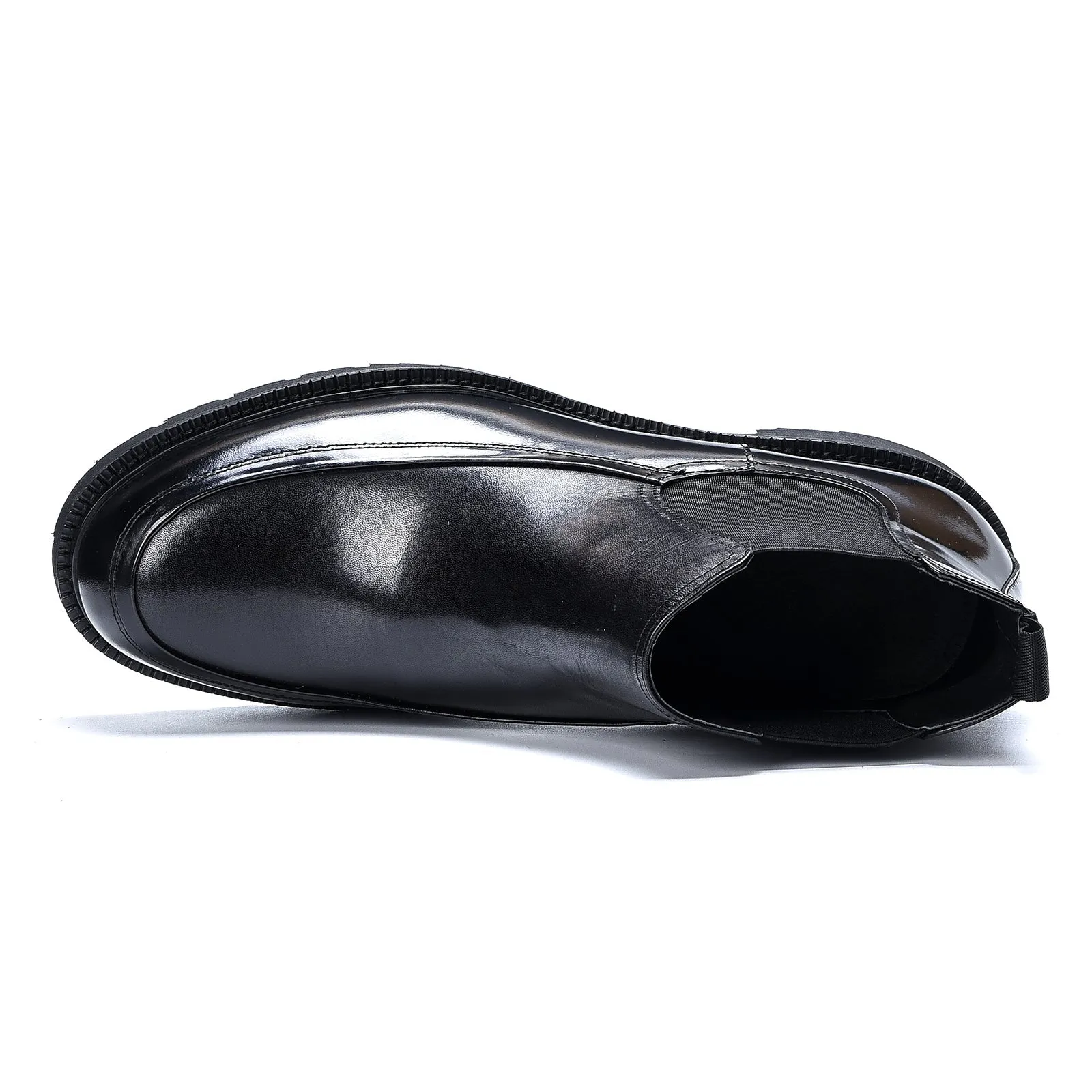 Black leather Chelsea boots