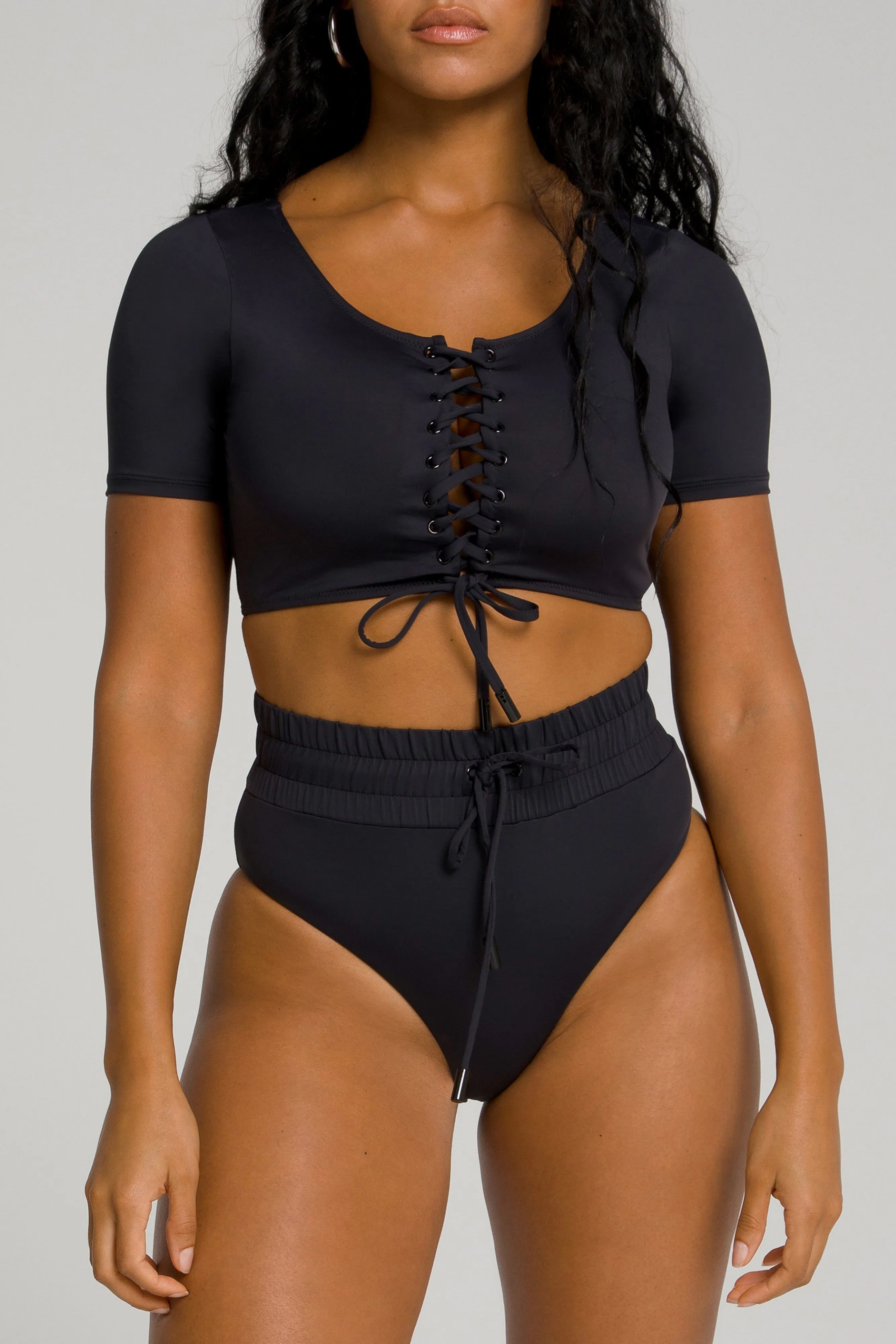 BUSTY BIKINI TOP | BLACK001