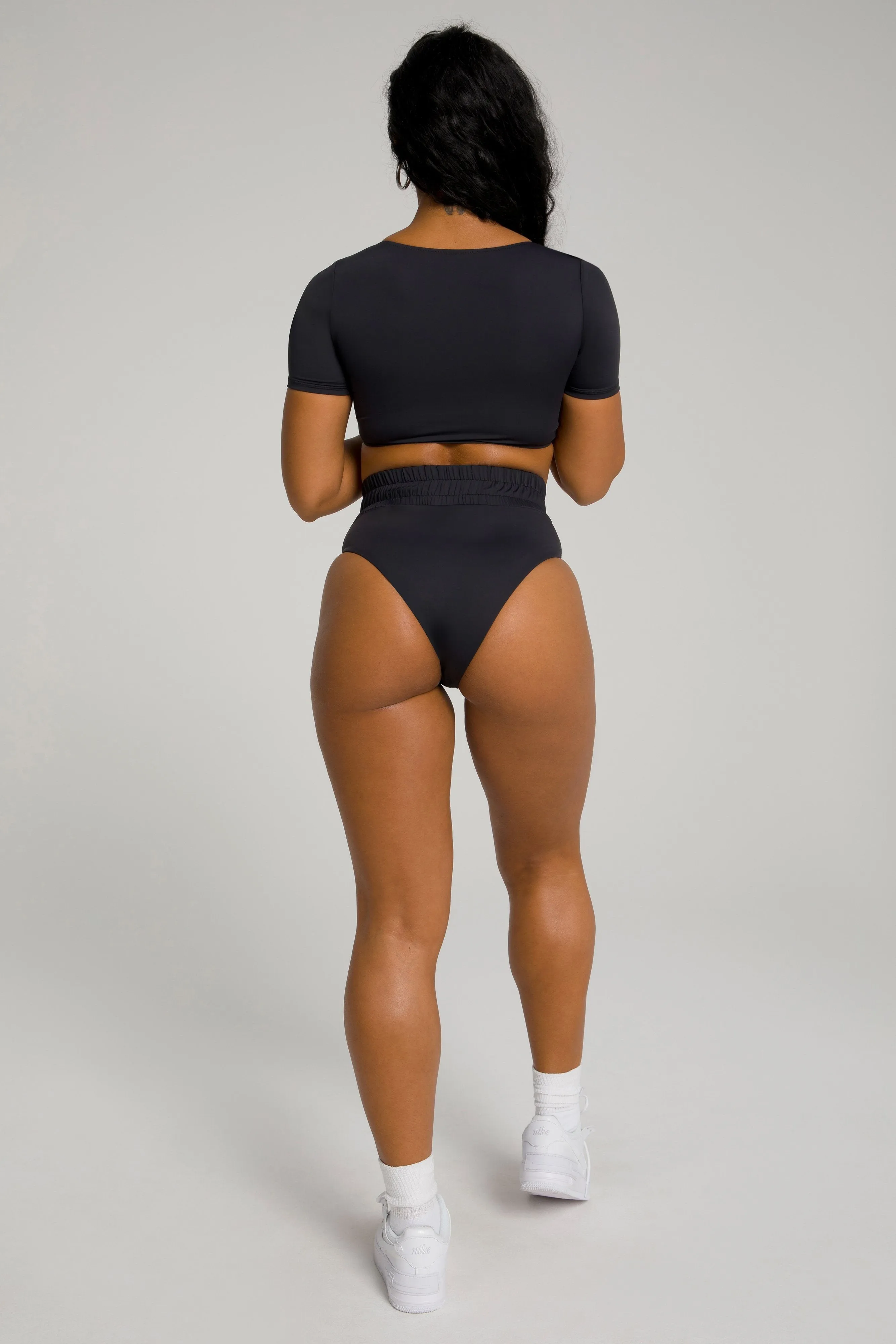 BUSTY BIKINI TOP | BLACK001