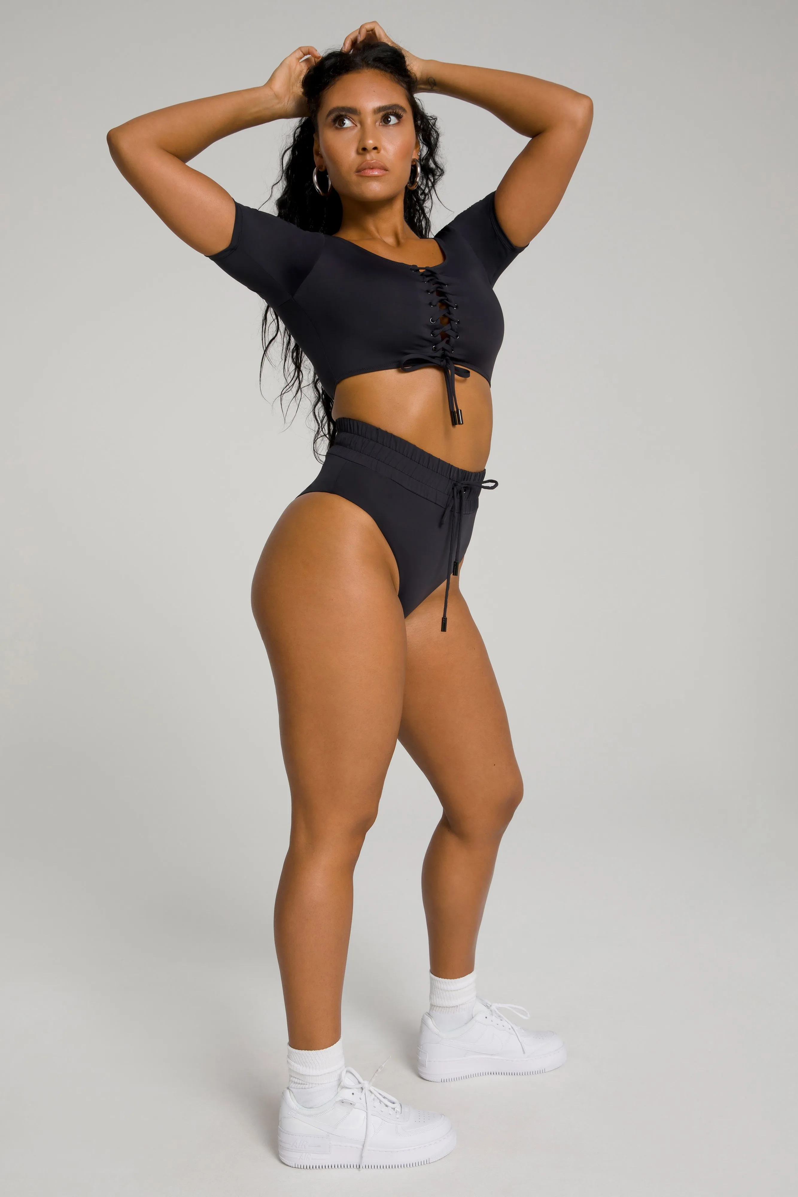 BUSTY BIKINI TOP | BLACK001