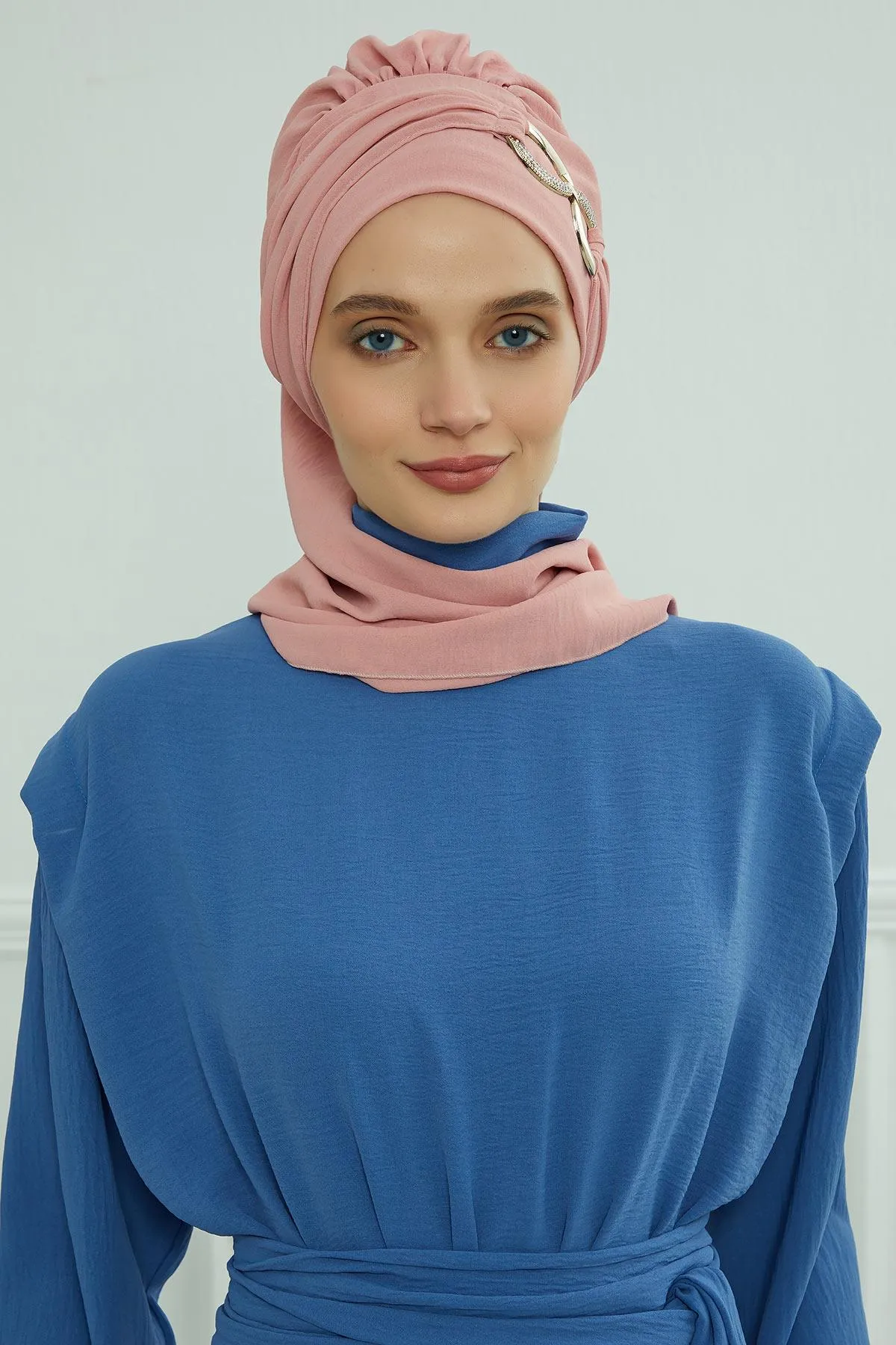 Instant Turban Lightweight Aerobin Scarf Head Turbans with Gorgeous Gold Accessory For Women Headwear Stylish Elegant Design,HT-94