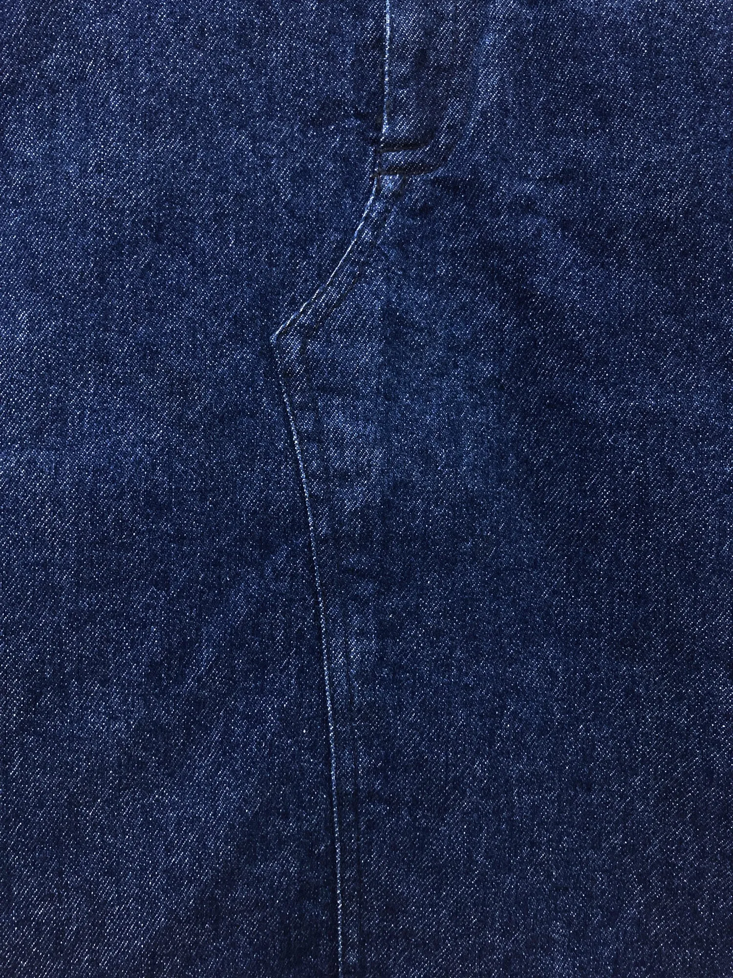 Jean Colonna indigo stretch denim knee length skirt with back tuck detail - size 40