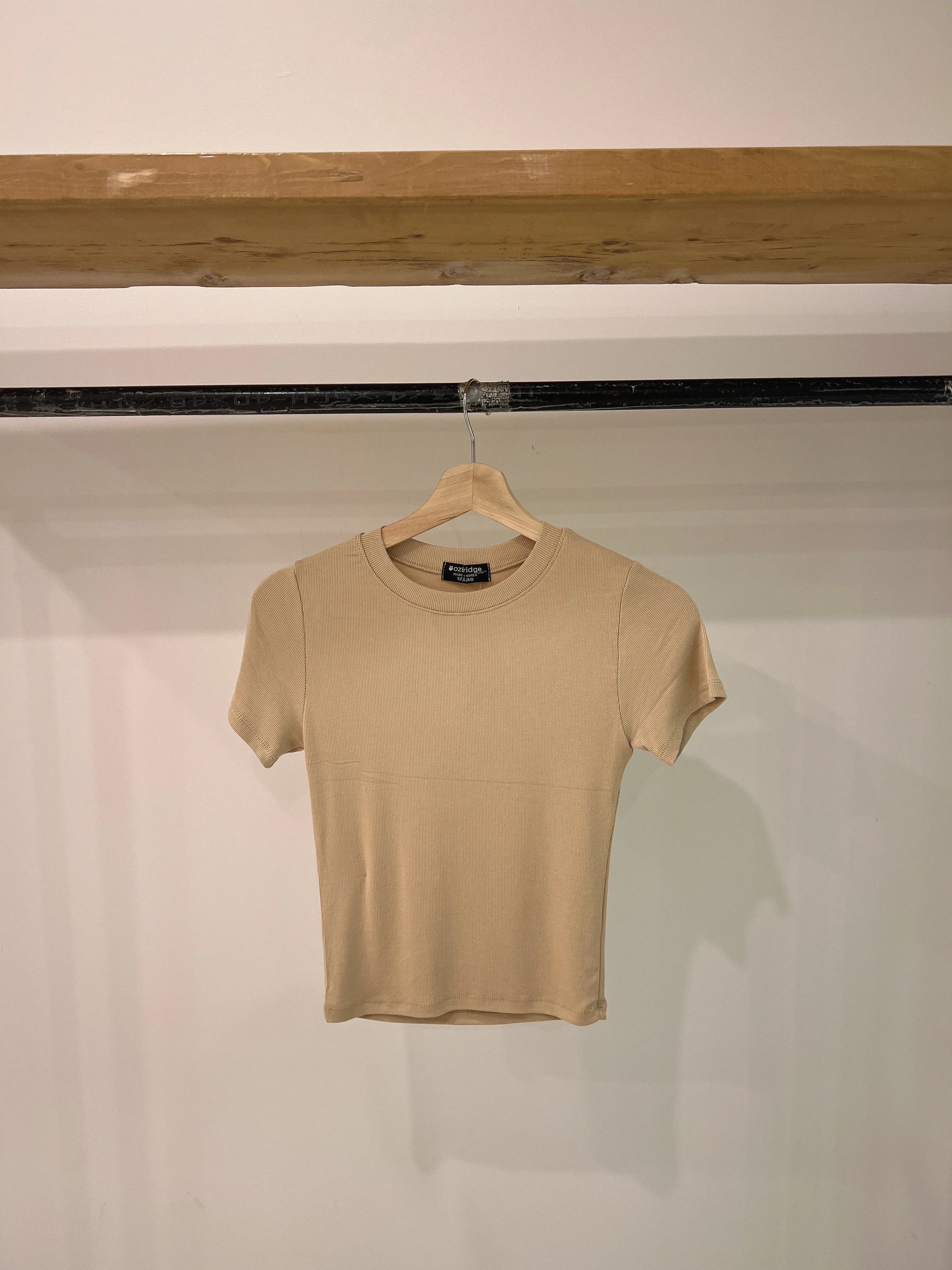 MOMI Soft ribbed top