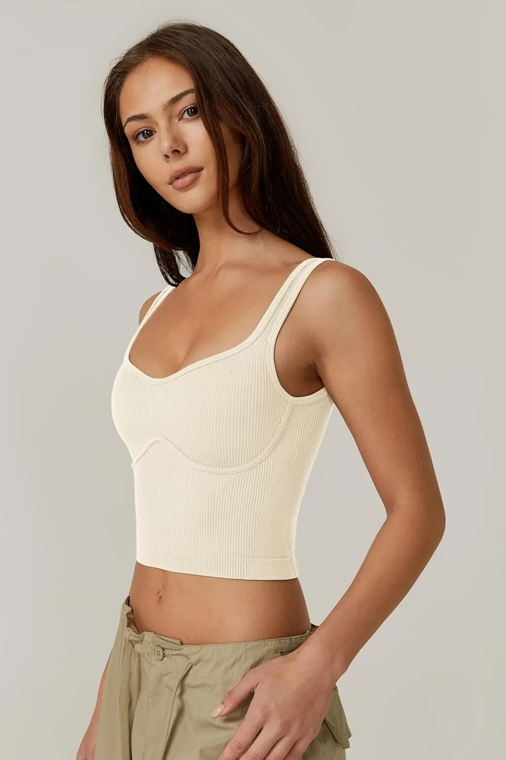 QINSEN Womens Sleeveless Cropped Rib Knit Seamless Sweetheart Neckline Going Out Tank Tops