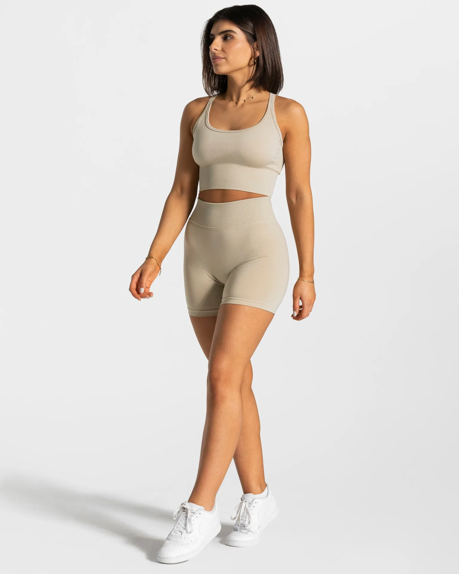 Statement Scrunch Short "Sand"
