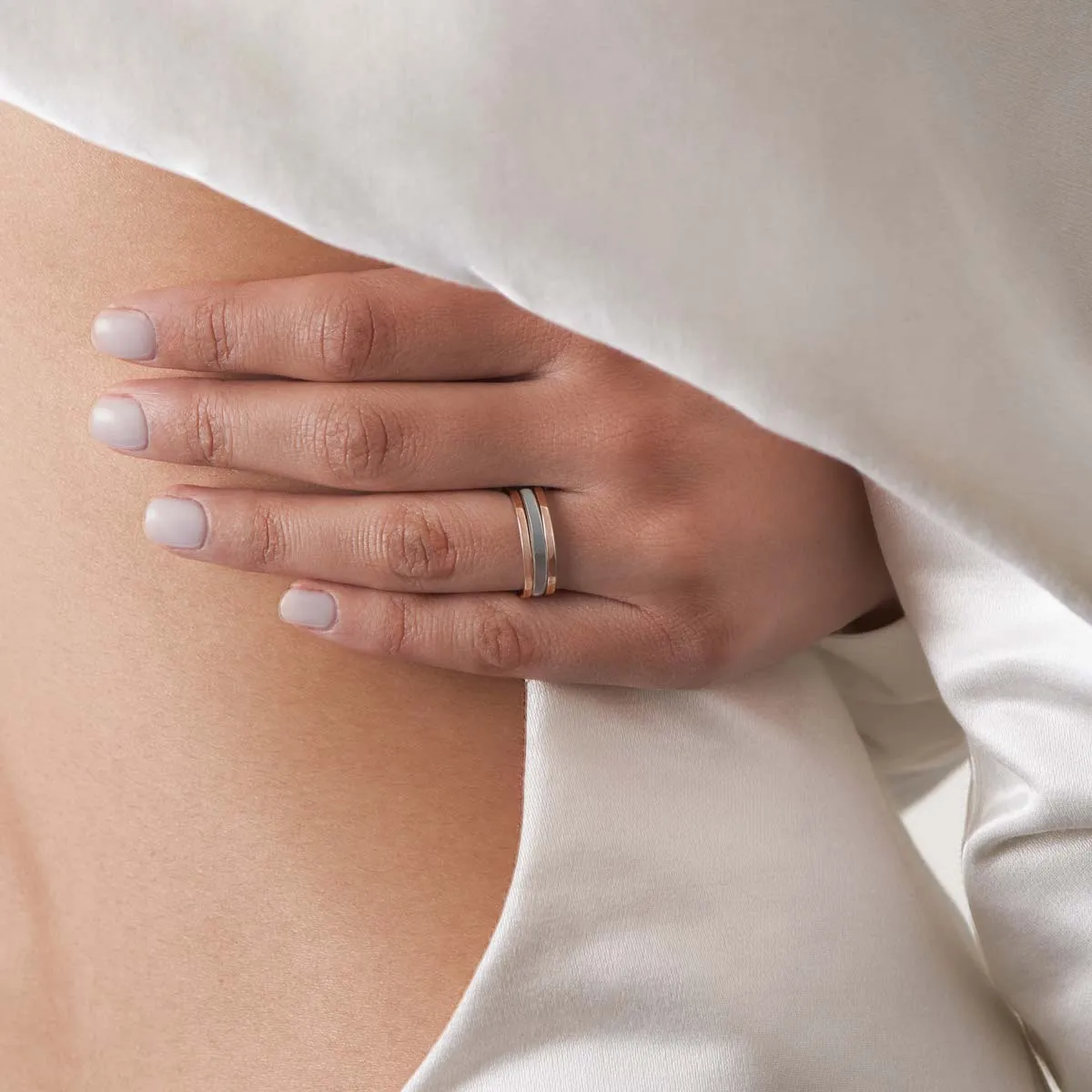 We Ring | Rose Gold Gray Lacquer