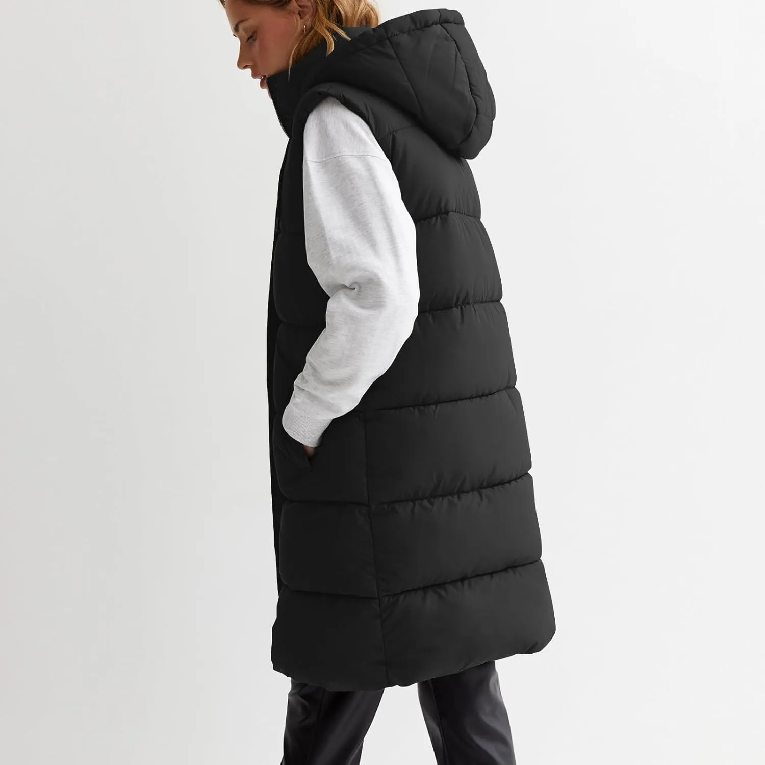 Women Long Puffer Vest Oversized Quilted Vest Zipper Hooded Down Vest Sleeveless Puffy Jacket Winter Outerwear Vests